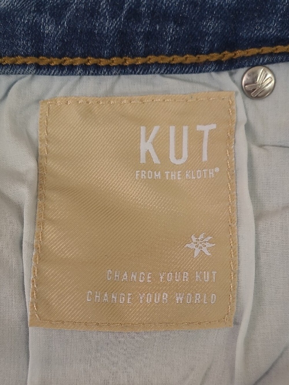 Kut from the Kloth Catherine Boyfriend Jeans Size 6 Medium Wash Stretch Denim - Picture 10 of 10